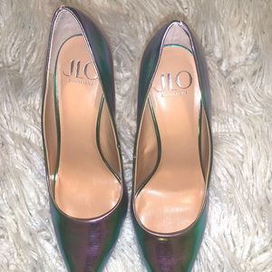 Cotton candy metallic pumps.
